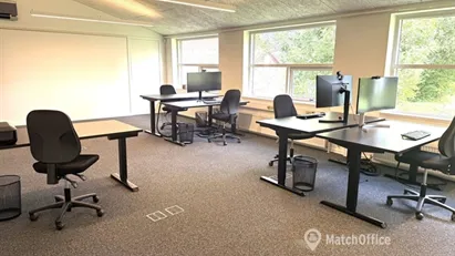 Stort kontor til kr. 6.000 inkl. alt