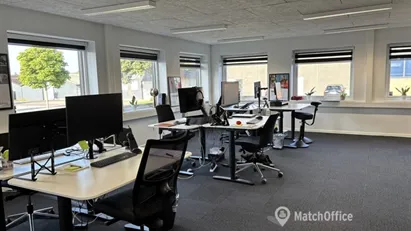 Pæne kontorer til lav pris og med mulighed for at leje lager til