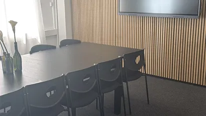 Fleksible erhvervslokaler på 15–30 m² i spændende og alsidigt erhvervsmiljø i Rødovre.ksible erhvervslokaler på 15–30 m²