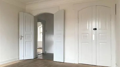 Charmerende lejemål i kreativt miljø