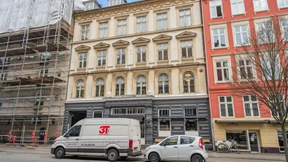 Kontorlejemål med synlig placering – Overtages nyistandsat